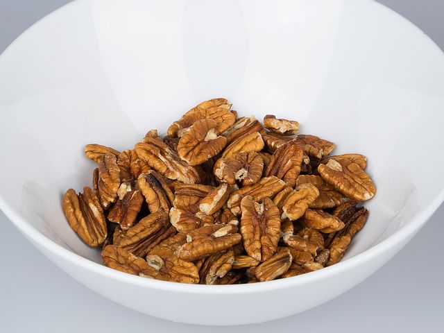 honey-pecan-pork-chops-2